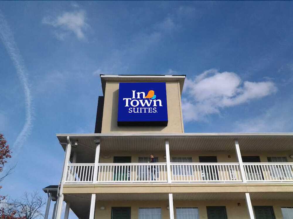 Intown Suites Extended Stay Chesapeake Va - I-64 Crossways Blvd Екстериор снимка